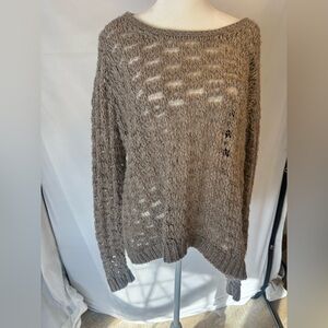 American Eagle tan wool blend crocheted long sleeve top, loose pattern, crew